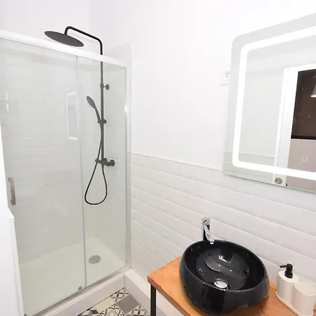 Chic Appart Design - Hyper Centre - Tramway - Free Wifi - Lerelaisdodile12 Valenciennes Esterno foto